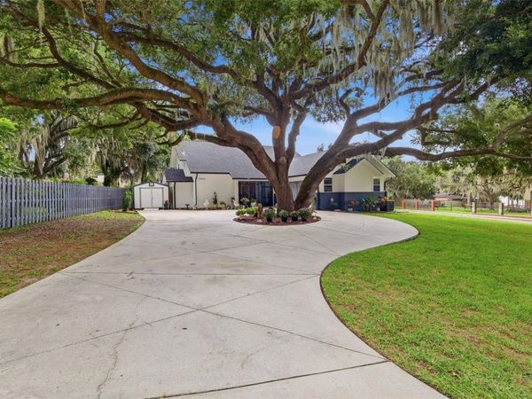 30216 HARRIS DRIVE, LEESBURG, FL 34748