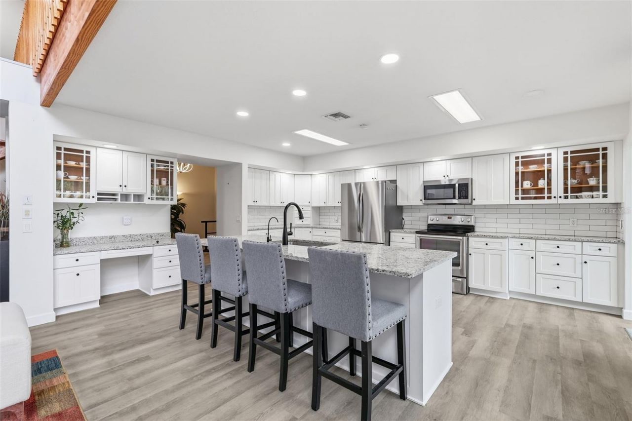 30216 Harris Drive, Leesburg, FL 34748 Photo