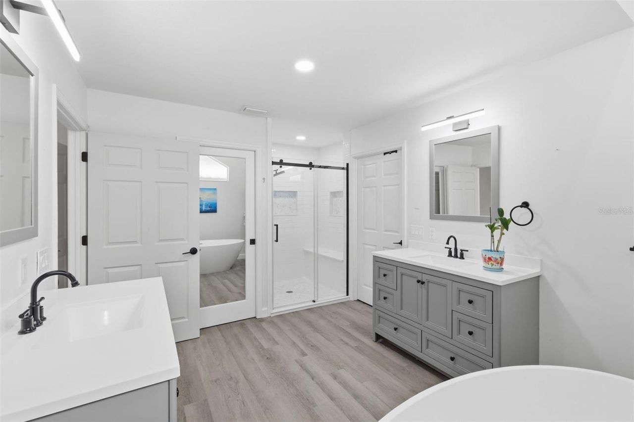 30216 Harris Drive, Leesburg, FL 34748 Photo