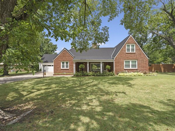 1815 N Grant Parkway , Miami, OK 74354