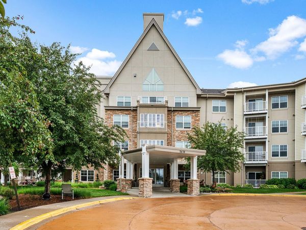 5650 Boone Avenue N, Unit 120, New Hope, MN 55428