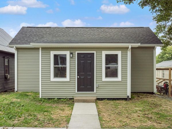 250 N Main Street, Roseville, OH 43777
