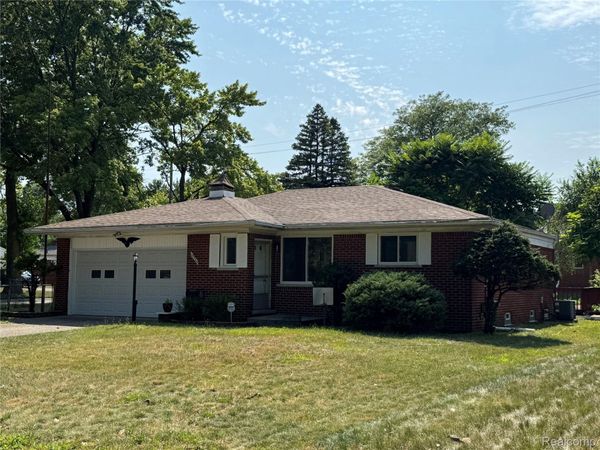 19980 Dorset Street , Southfield, Mi 48075