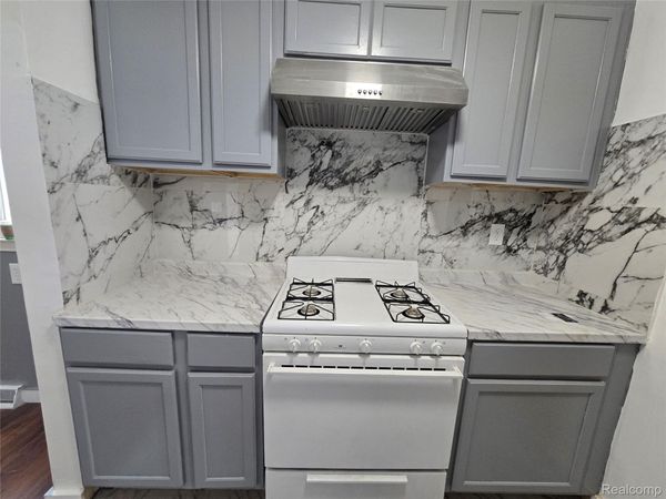 21034 Audrey Avenue , Warren, Mi 48091