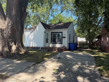 11299 Chalmers Avenue, Warren, Mi 48089