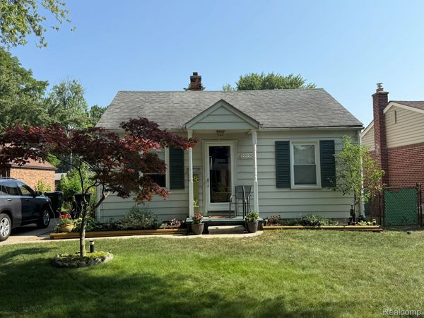 22225 Saint Gertrude Street , St Clair Shores, Mi 48081