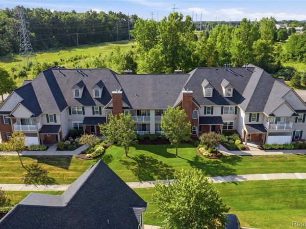 4181 Kirkway Court, Unit 94, Genoa Township, Mi 48843
