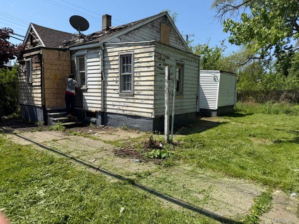 14846 Maddelein Street , Detroit, Mi 48205
