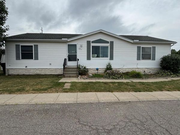 4175 Greenbriar Boulevard , Burton, Mi 48529