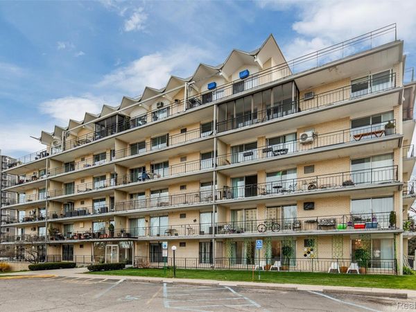 8300 E Jefferson Avenue , Unit 307, Detroit, Mi 48214