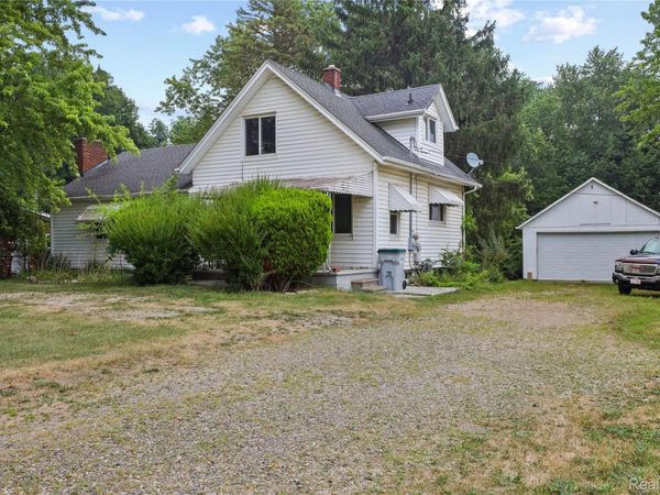 10835 Fieldcrest Drive , Green Oak Township, Mi 48116