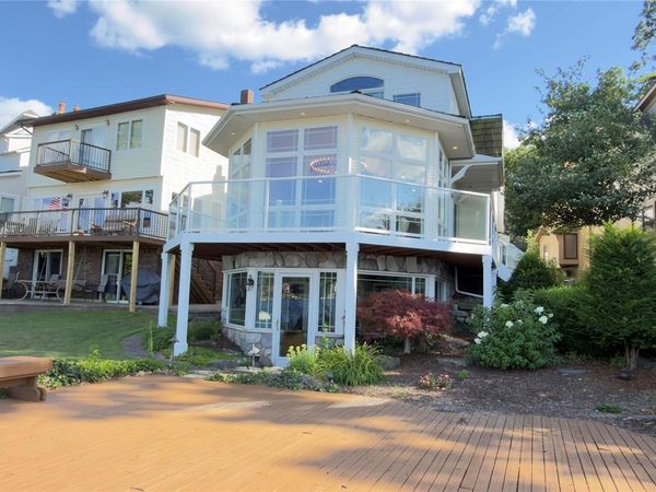 3858 Island Park Drive , Waterford Township, Mi 48329