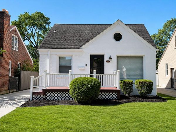 20616 Beaufait Street, Harper Woods, Mi 48225