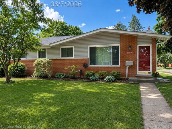 36095 Dover Street , Livonia, Mi 48150