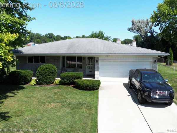 36616 Gardner Street , Livonia, Mi 48152