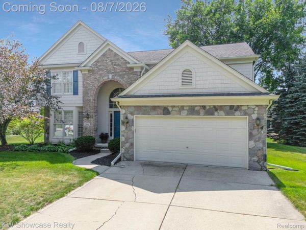 1960 Bloomfield Oaks Drive, West Bloomfield Township, Mi 48324
