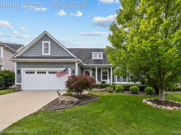 996 Riverstone Circle, Milford Village, Mi 48381