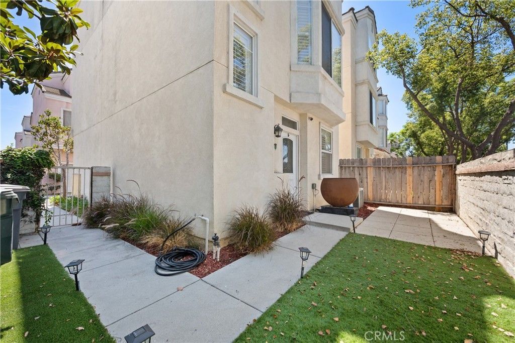12641 Antigua Court, Lynwood, CA 90262 Main Photo