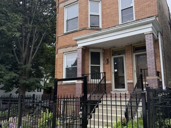 3545 W Belden Avenue , Unit G, Chicago, IL 60647