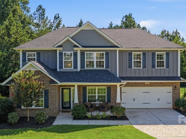 189 Hunters Hill Drive, Statesville, NC 28677