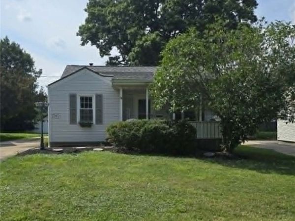 1390 Patchen Avenue SE, Warren, OH 44484