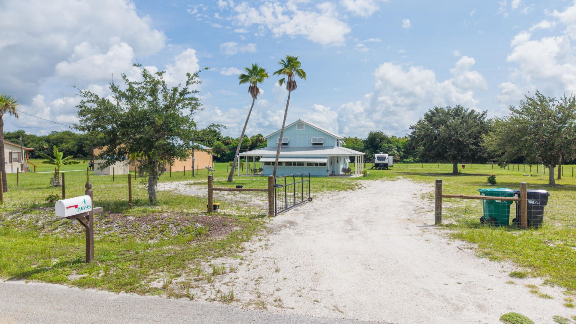 19695 NW 80th Drive, Okeechobee, FL 34972 Photo