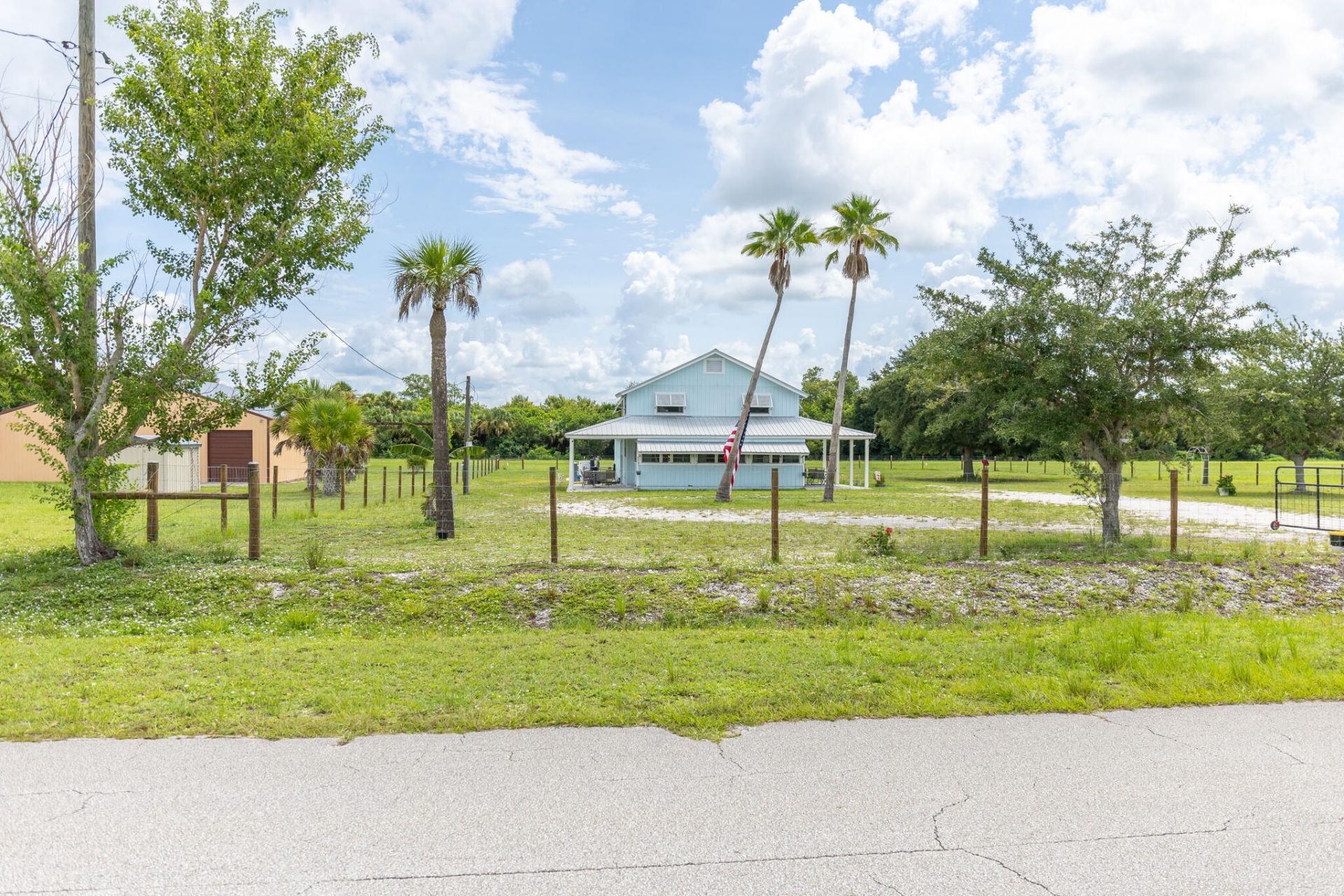 19695 NW 80th Drive, Okeechobee, FL 34972 Photo