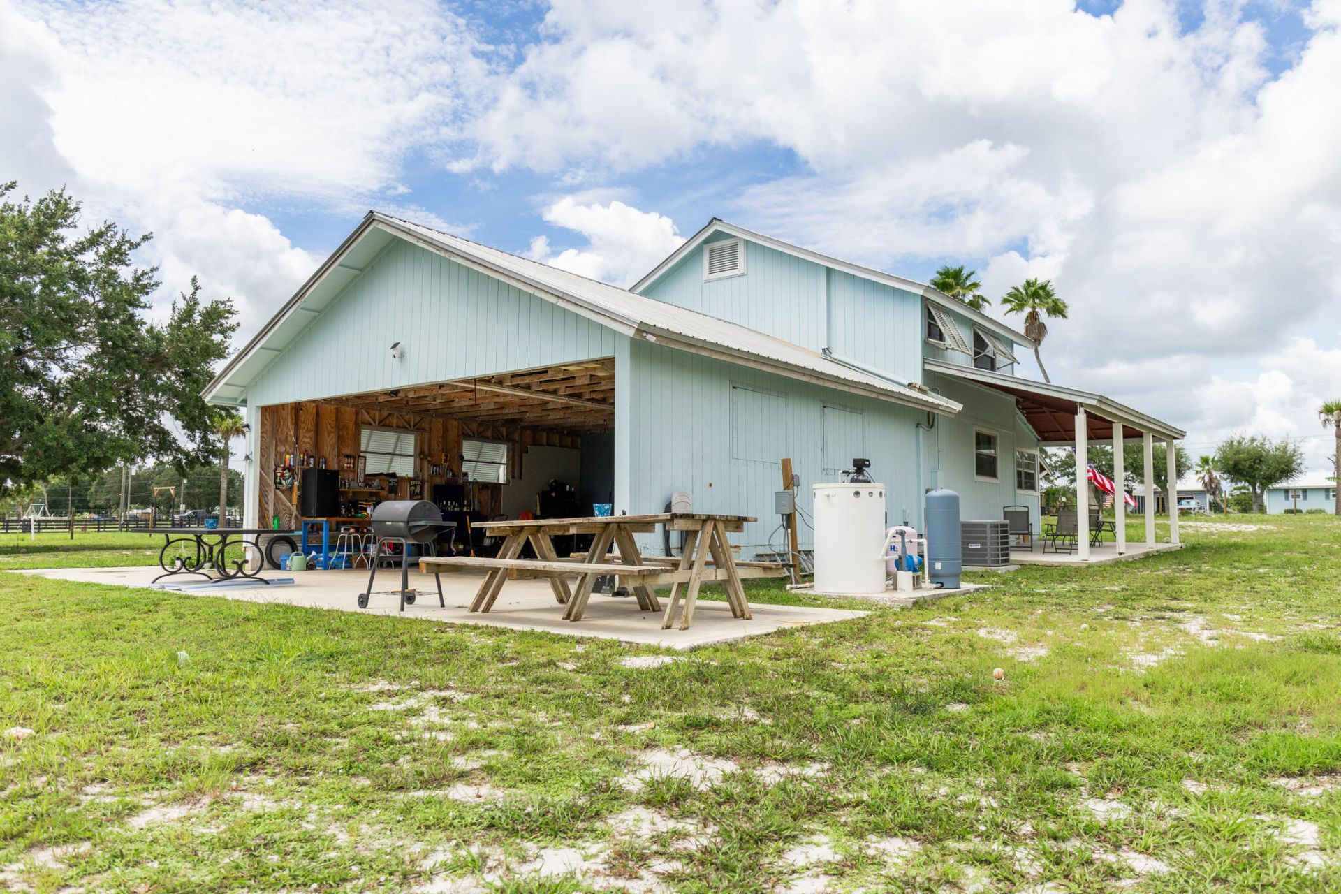 19695 NW 80th Drive, Okeechobee, FL 34972 Photo