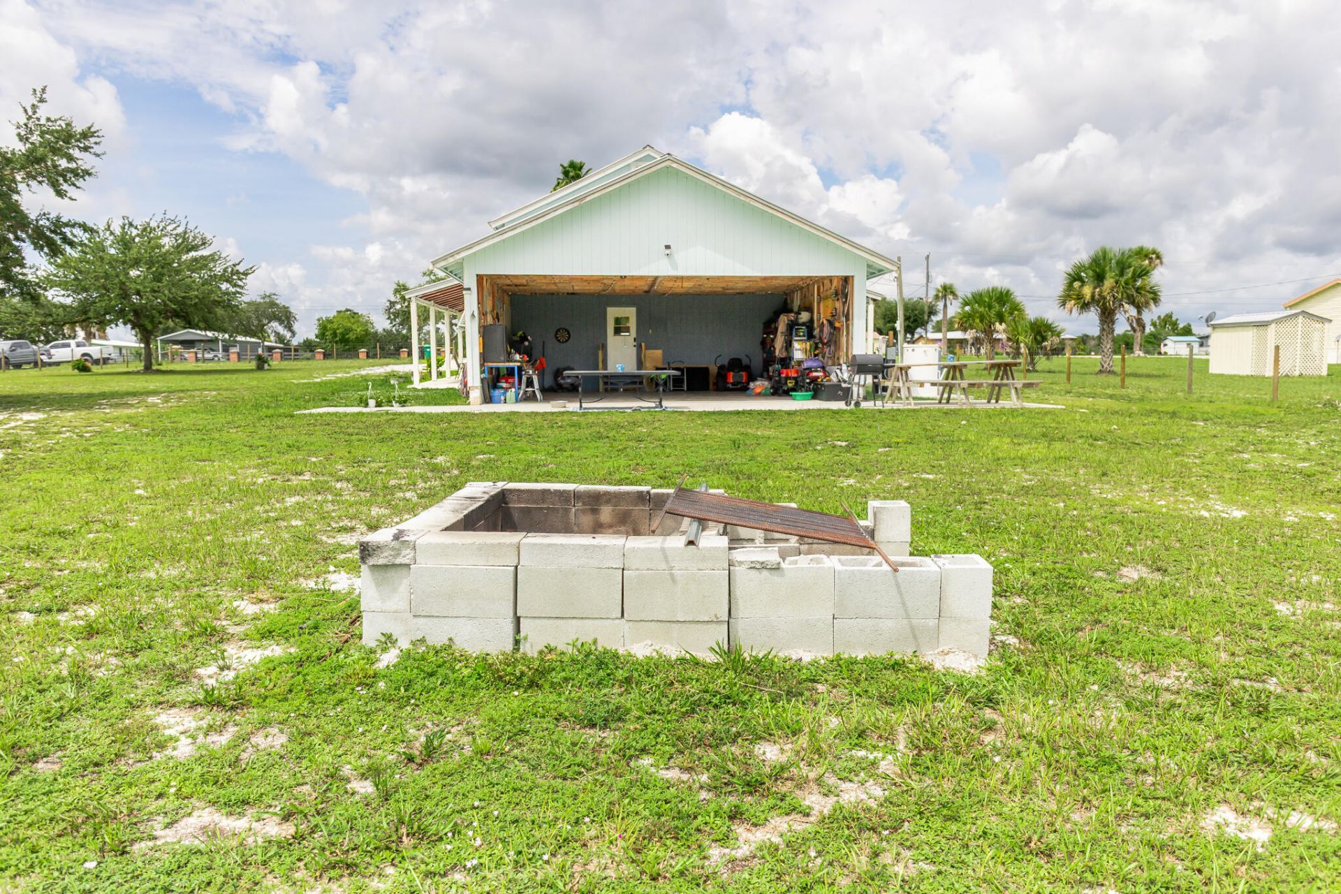 19695 NW 80th Drive, Okeechobee, FL 34972 Photo