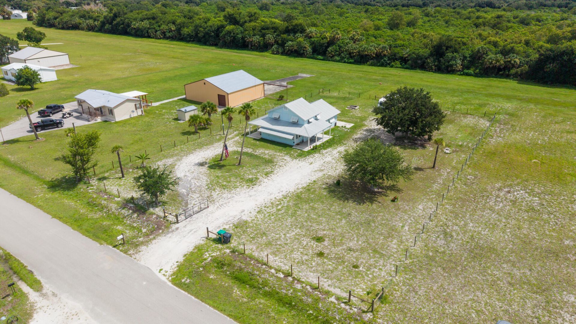 19695 NW 80th Drive, Okeechobee, FL 34972 Photo