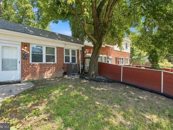 205 N ADAMS STREET, ROCKVILLE, MD 20850