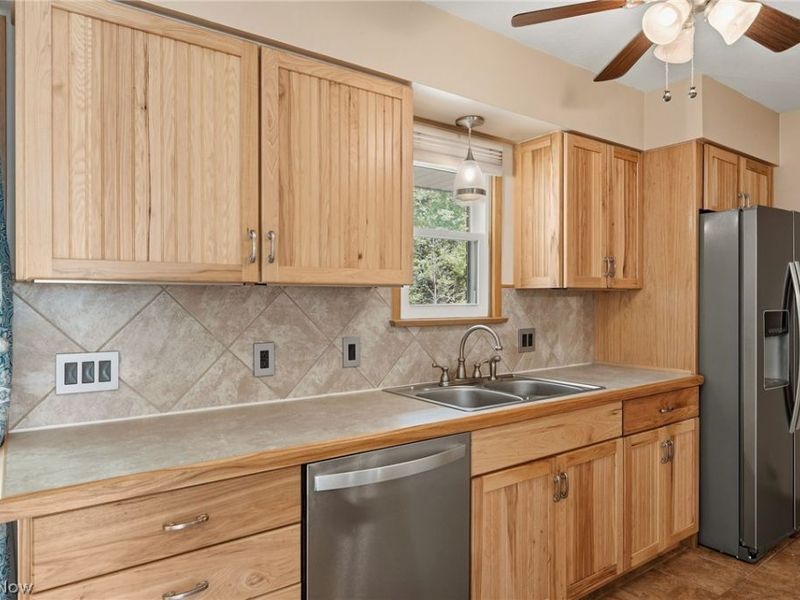 8382 Royalhaven Drive, North Royalton, OH 44133 Photo 14