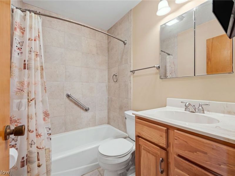 8382 Royalhaven Drive, North Royalton, OH 44133 Photo 25
