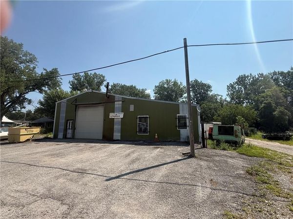 117 HACKBERRY Street, Amazonia, MO 64421