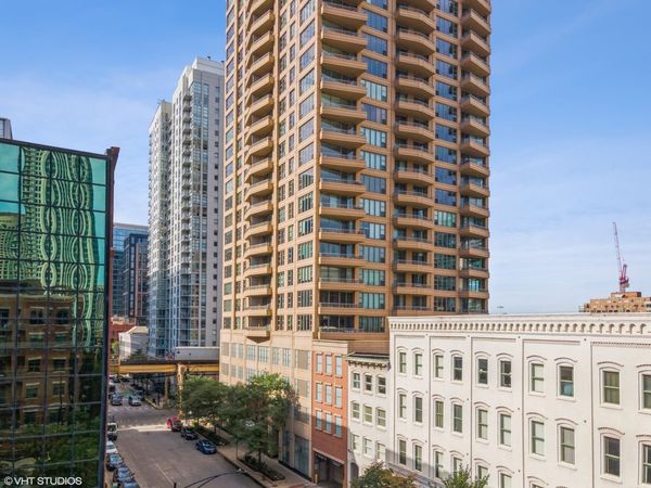 200 N JEFFERSON Street , Unit 2404, Chicago, IL 60661