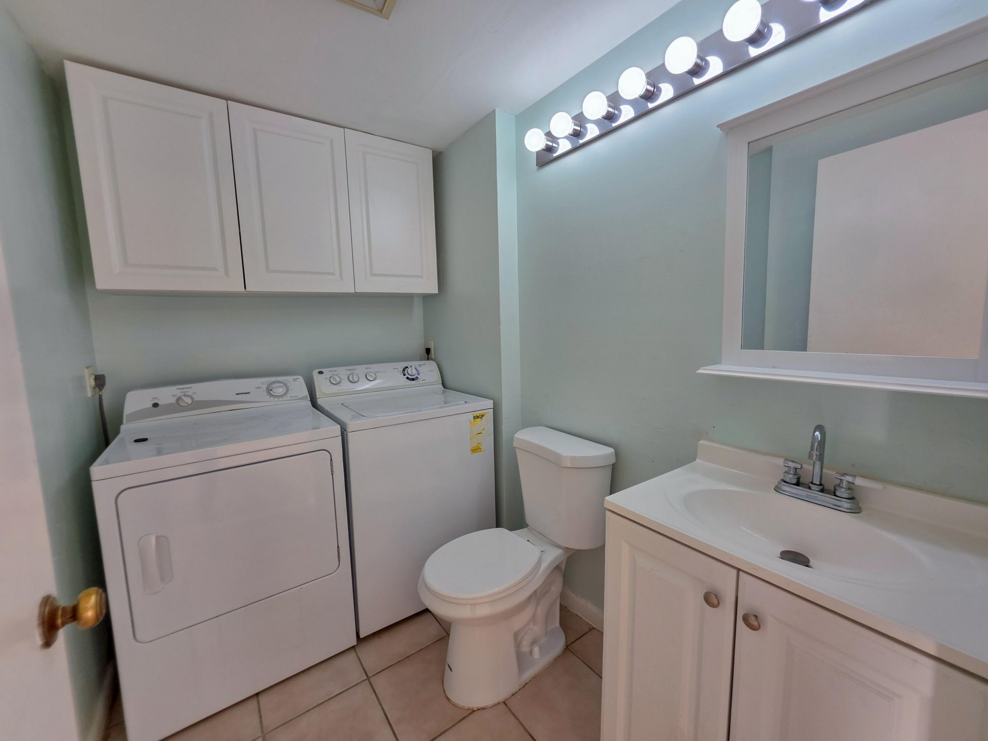 832 Blue Ridge Circle, West Palm Beach, FL 33409 Photo