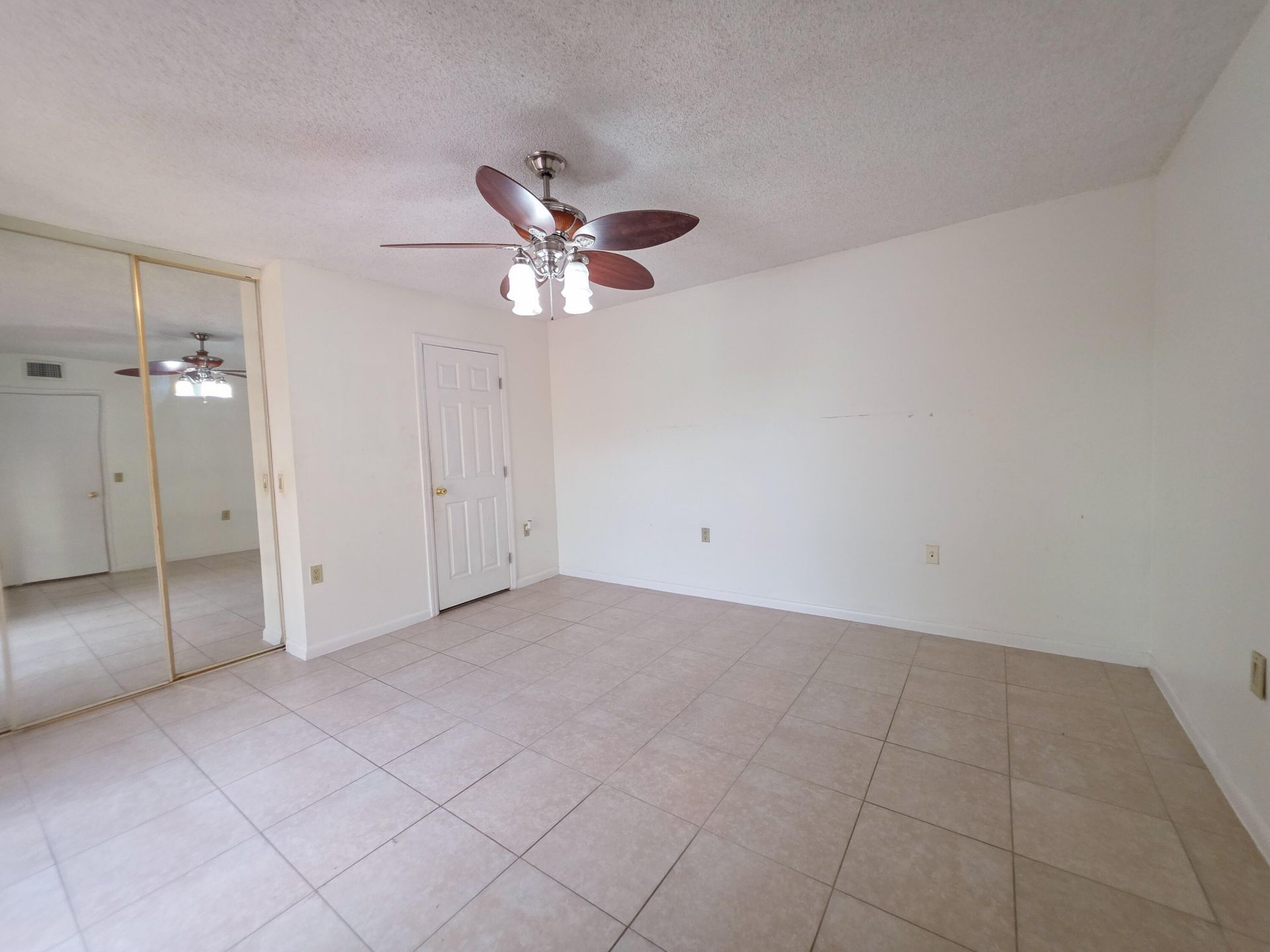 832 Blue Ridge Circle, West Palm Beach, FL 33409 Photo