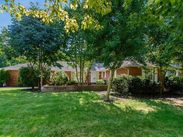 4260 Oxford Drive, Upper Arlington, OH 43220