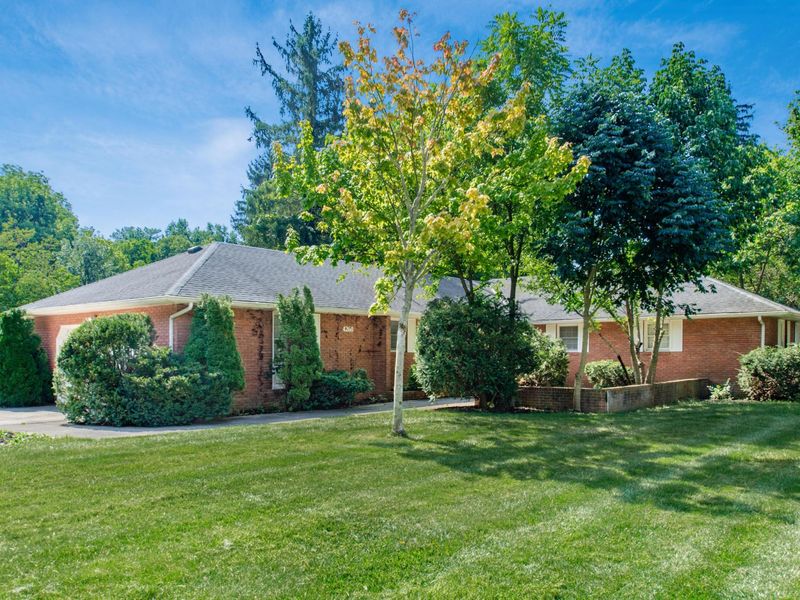4260 Oxford Drive, Upper Arlington, OH 43220 Photo 2