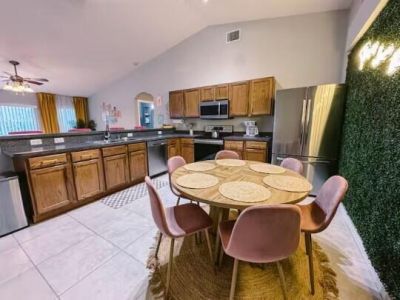 302 NE Greenbrier Avenue, Port Saint Lucie, FL 34983 Photo