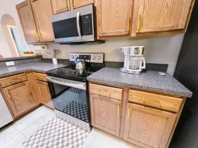 302 NE Greenbrier Avenue, Port Saint Lucie, FL 34983 Photo