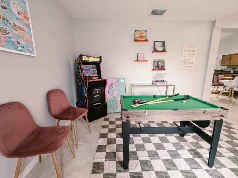 302 NE Greenbrier Avenue, Port Saint Lucie, FL 34983 Photo