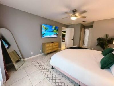 302 NE Greenbrier Avenue, Port Saint Lucie, FL 34983 Photo