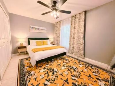 302 NE Greenbrier Avenue, Port Saint Lucie, FL 34983 Photo