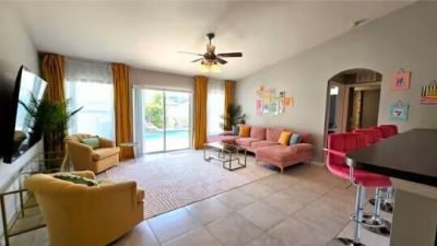 302 NE Greenbrier Avenue, Port Saint Lucie, FL 34983 Photo
