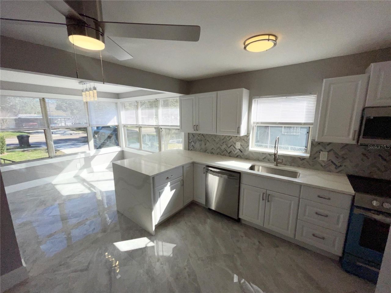2525 37th Street S, Saint Petersburg, FL 33711 Photo