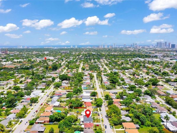 2517 Rodman St , Hollywood, FL 33020