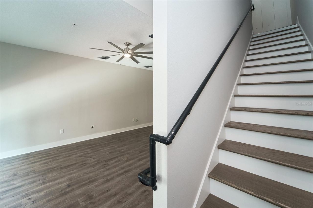136 8th Street N, Saint Petersburg, FL 33701 Photo