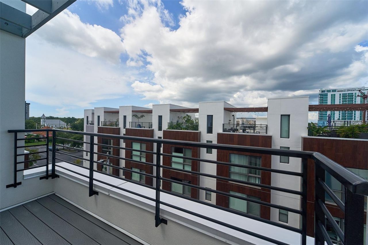 136 8th Street N, Saint Petersburg, FL 33701 Photo
