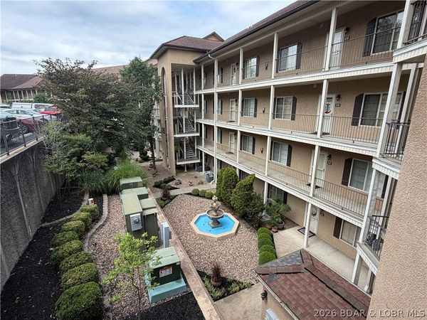 918 Tuscany Drive, Unit 4R, Camdenton, MO 65020